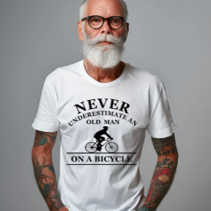 Unterschätzen Sie nie einen alten Mann auf dem Fah T-Shirt
