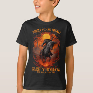 Unterschätzen Sie nie einen alten Skiskifahrer-Ret T-Shirt