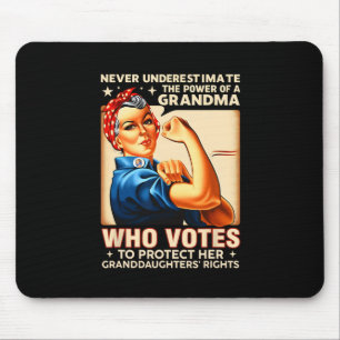 Unterschätzen Sie niemals den Power eines Oma, das Mousepad