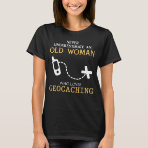 Unterschätzen Sie niemals die alte Liebe, die Geo T-Shirt