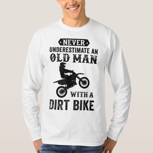 Unterschätzen Sie niemals einen alten Mann mit ein T-Shirt (Vorderseite)