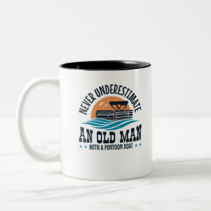 Unterschätzen Sie niemals einen alten Mann mit ein Zweifarbige Tasse