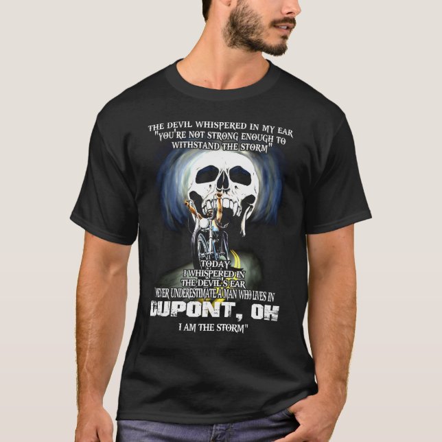 Unterschätzen Sie niemals einen DUPONT-OH-Mann T-Shirt (Vorderseite)
