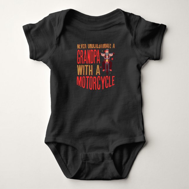 Unterschätzen Sie niemals einen Opa mit einem Moto Baby Strampler (Vorderseite)