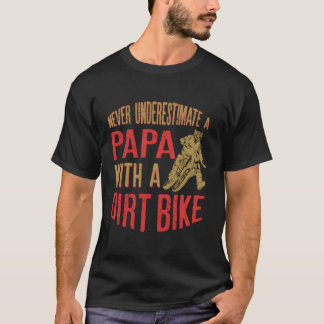 Unterschätzen Sie niemals einen Papa mit einem dun T-Shirt