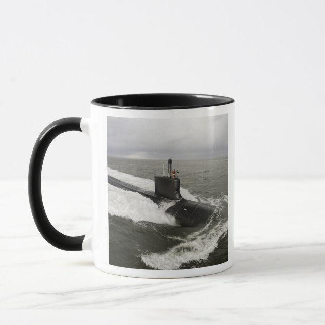 Unterseeboot der Virginia-Klasse Tasse (Links)