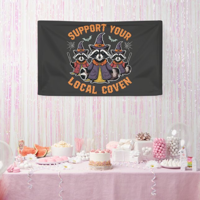Unterstützen Sie Ihr lokales Coven Spooky Raccoon  Banner (Party)