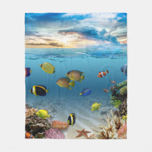 Unterwasser-Korallenriff tropische Fische Fleecedecke