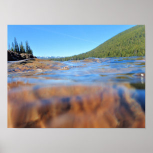 Unterwasserblick auf Little Cultus Lake, OR Poster