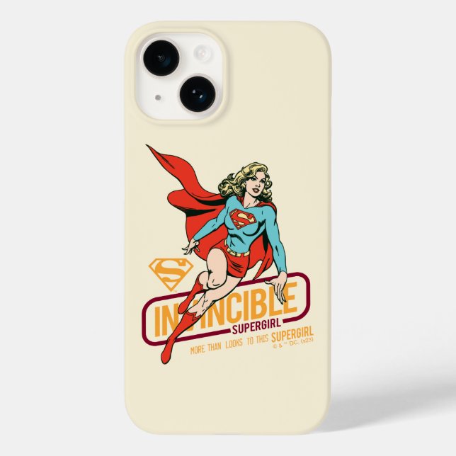 Unübertreffliche Supergirl Retro Grafik Case-Mate iPhone 14 Hülle (Rückseite)