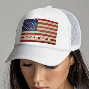 Unwetterte, beängstigende amerikanische Flagge Truckerkappe