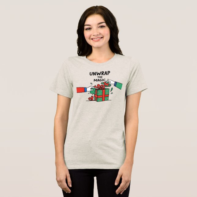Unwrap the Magic Christmas Gift Tri-Blend Shirt (Vorderseite voll)