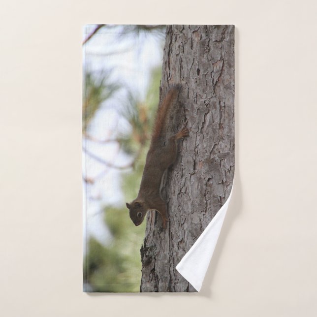 Upside Down Squirrel Towel Set (Handtuch)