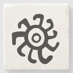 uraltes Sonnenidol Geoglyph-Symbol Petroglyph-Kame Steinuntersetzer