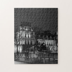 Urban, modernes Pariser Nachtleben Foto