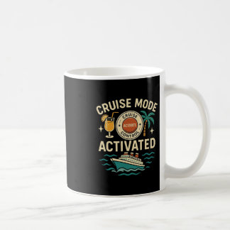 Urlaub mit aktiviertem Kreuzfahrtmodus für Männer  Kaffeetasse