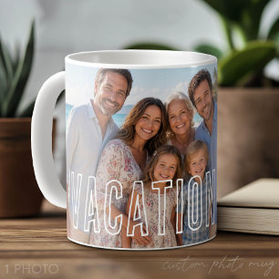 Urlaubsfoto mit modernem Textüberzug Kaffeetasse