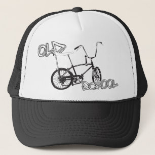 Ursprüngliches alte Schulfahrrad und -Graffiti Truckerkappe