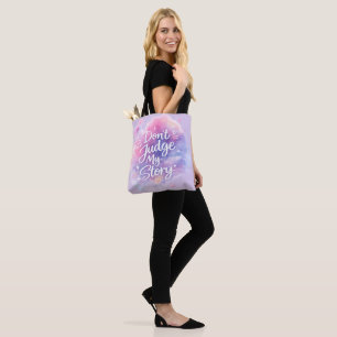 Urteile nicht Inspirierende Wasserfarbe-Typografie Tasche