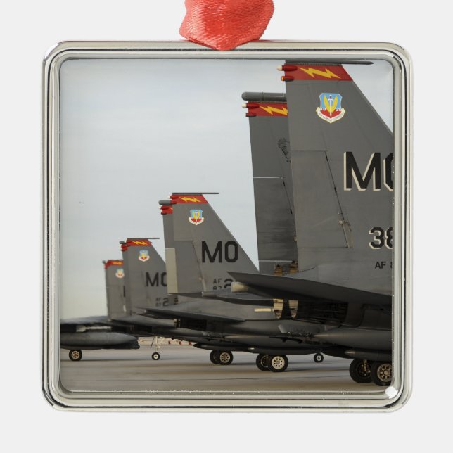 US Air Force F-15E Strike Eagles Silbernes Ornament (Vorne)