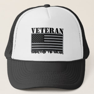 US-Flagge grau - Veteran - es lohnt sich zu tragen Truckerkappe