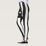 US-Flaggenamerikaner Schwarz-weiß Leggings<br><div class="desc">Dieses Design wurde durch digitale Kunst erstellt und kann personalisiert werden, indem Sie auf den Knopf Anpassen klicken und die Farbe ändern, einen Namen, Initialen oder Ihre Lieblingssprache hinzufügen. Kontaktieren Sie mich unter colorflowcreations@gmail.com , wenn Sie dieses Design für ein anderes Produkt haben möchten. Kaufen Sie meine originale abstrakte Acrylmalerei...</div>