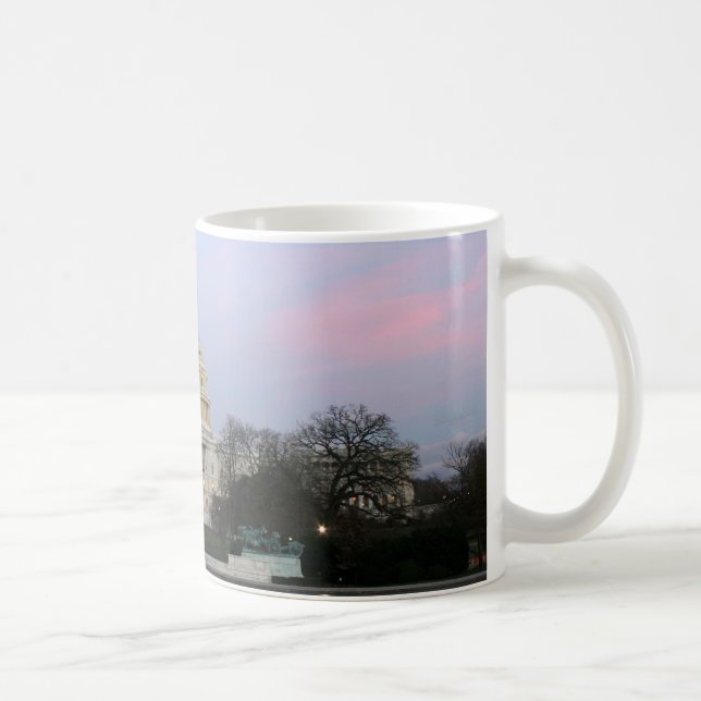 US-Hauptstadt an der Winterdämmerung Kaffeetasse (Rechts)