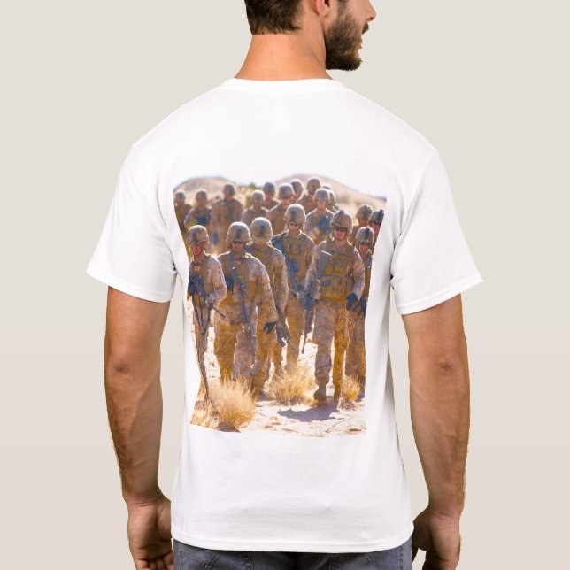 US-KAMPFPLATZ - auf Patrouille T-Shirt (Rückseite)