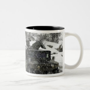 US-Marinepatrouille am Khowst-Gardez-Pass Zweifarbige Tasse