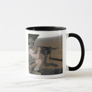 US-Marinetestzündung ein schweres Maschinengewehr Tasse