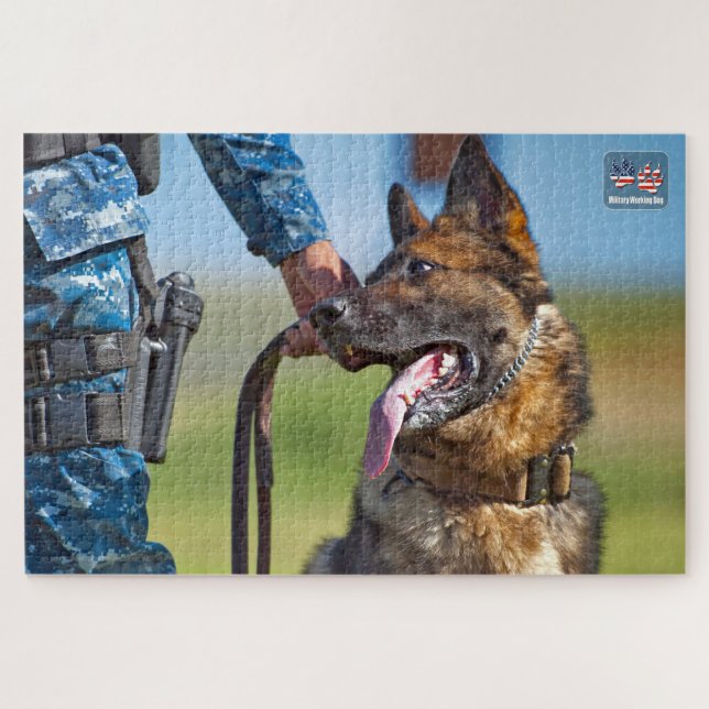 US-MILITÄRISCHER ARBEITHUND (20 x 30 Zoll) (Horizontal)