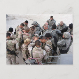 US-Soldaten beten - maßgeschneiderte Postkarte