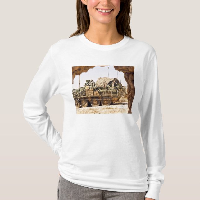 US-Soldaten führen Kampfpatrouillen in Afghanistan T-Shirt (Vorderseite)
