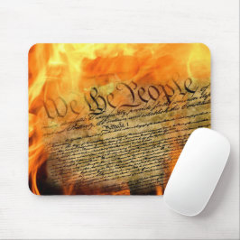 US-Verfassung in Flammen Mousepad