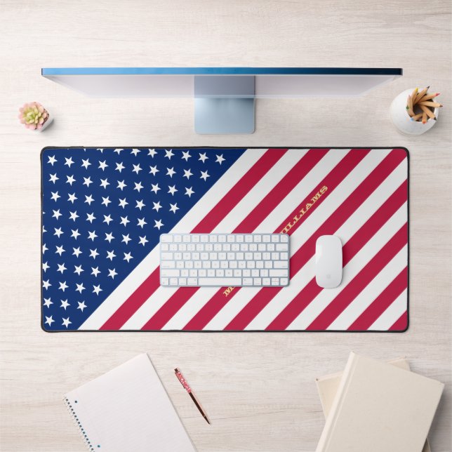 USA American Flag Monogram Patriotic Customizable Schreibtischunterlage (Büro 1)
