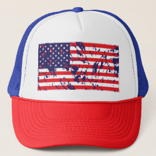 USA - Amerikanische Flagge in einem abgenutzten Mu Truckerkappe