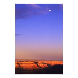 USA, Arizona, Grand Canyon NP. Mond am Himmel, wen Fotodruck
