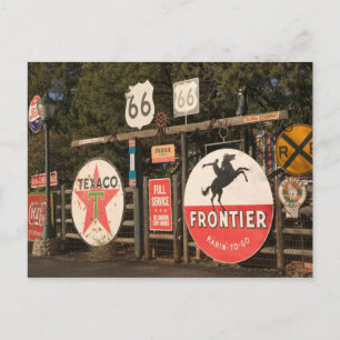 USA, Arizona, Sedona: Antike Werbeschilder Postkarte