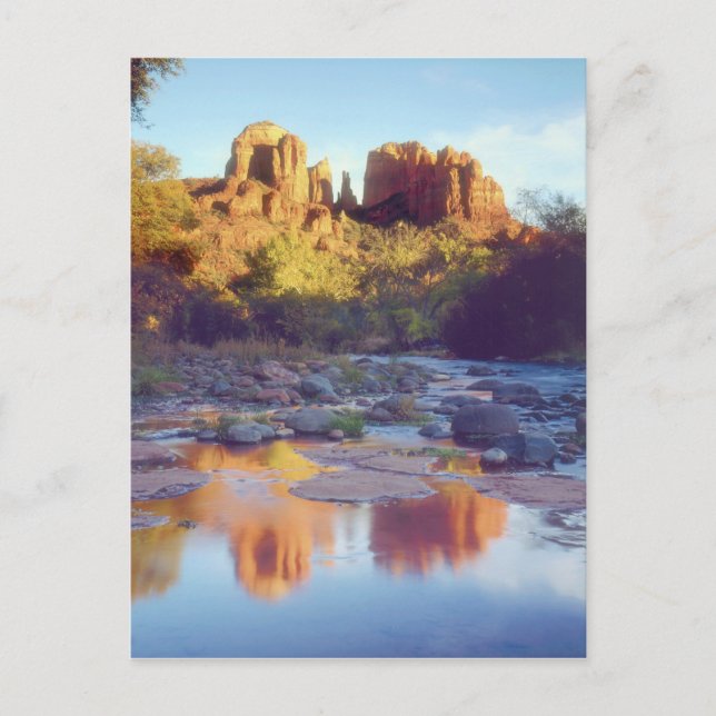 USA, Arizona, Sedona. Kathedrale Rock reflektieren Postkarte (Vorderseite)