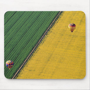 USA, Arizona, Val Vista. Heißluftballons steigen a Mousepad