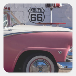 USA, Arizona, Williams. Route 66 Stadt, 1950er Jah Quadratischer Aufkleber
