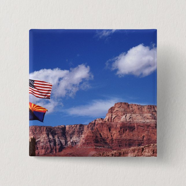 USA, Arizona, zwei Flaggen im Grand Canyon Nationa Button (Vorderseite)