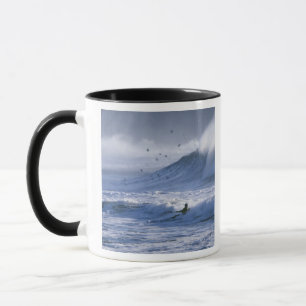 USA, Bundesstaat Washington, La Push. Mann im Kaya Tasse