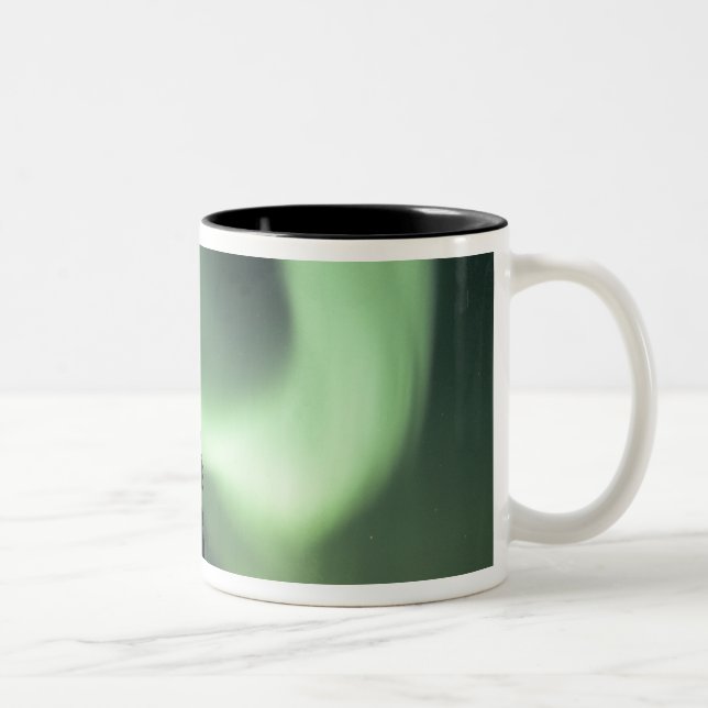 USA, Fairbanks area, Central Alaska, Aurora 2 Zweifarbige Tasse (Rechts)