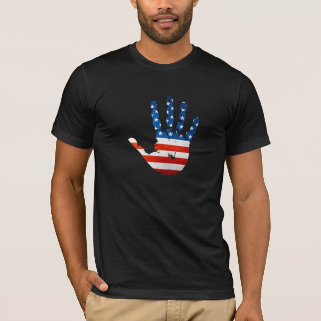USA Flag Handprint T-Shirt (Vorderseite)