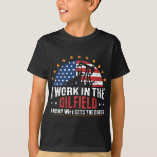USA Flag Oil Well Oilfeifield Oil Trash Oilfield T-Shirt