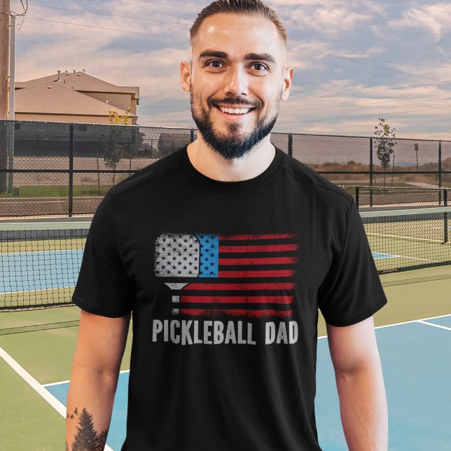 USA Flag Pickleball Dad T-Shirt (Von Creator hochgeladen)