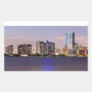 USA, Florida, Miami skyline bei Dämmerung 2 Rechteckiger Aufkleber