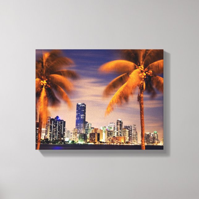 USA, Florida, Miami-Skyline bei Dämmerung Leinwanddruck (Vorderseite)