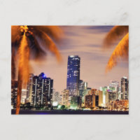 USA, Florida, Miami-Skyline bei Dämmerung